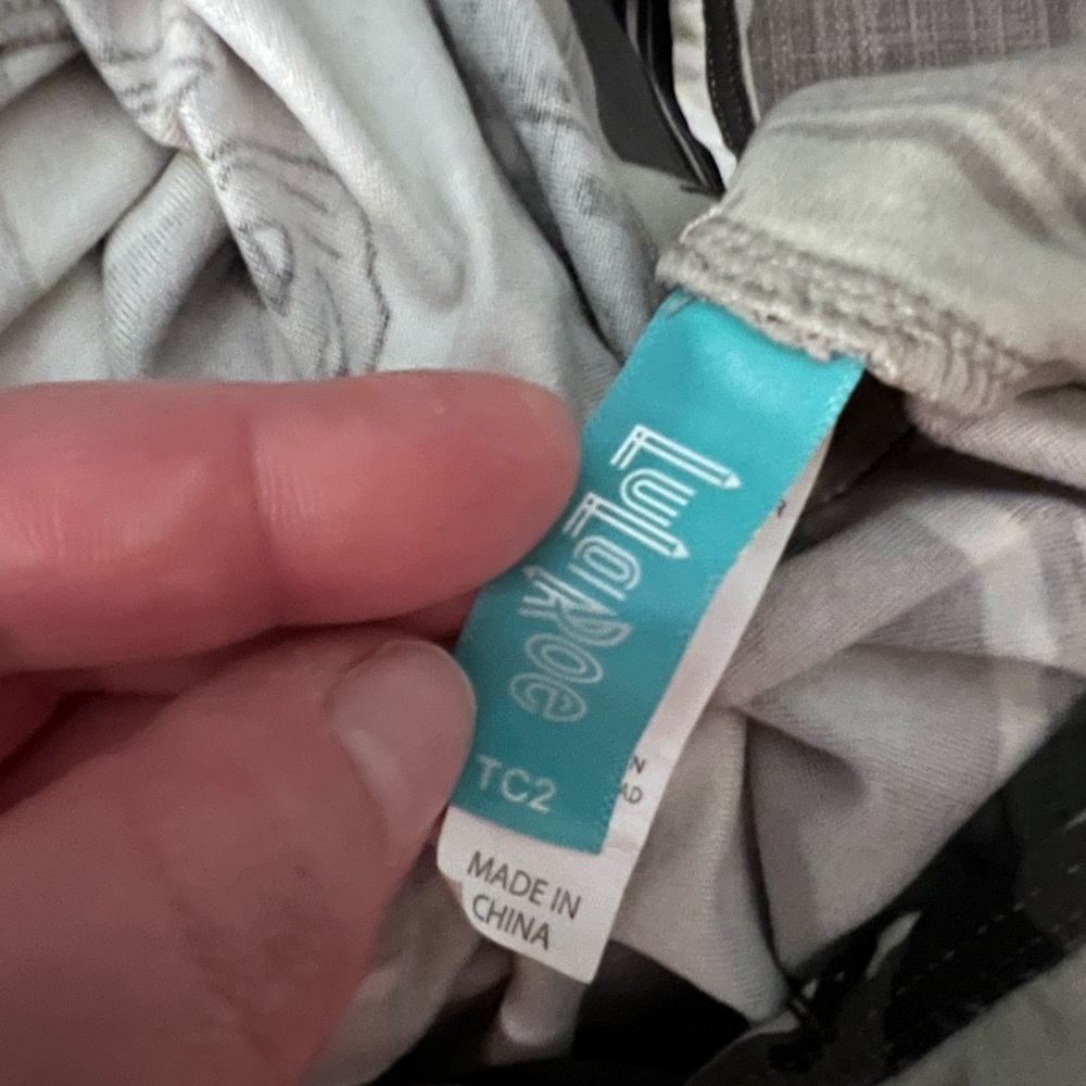 Lularoe TC2 Leggings - Picture 6 of 6